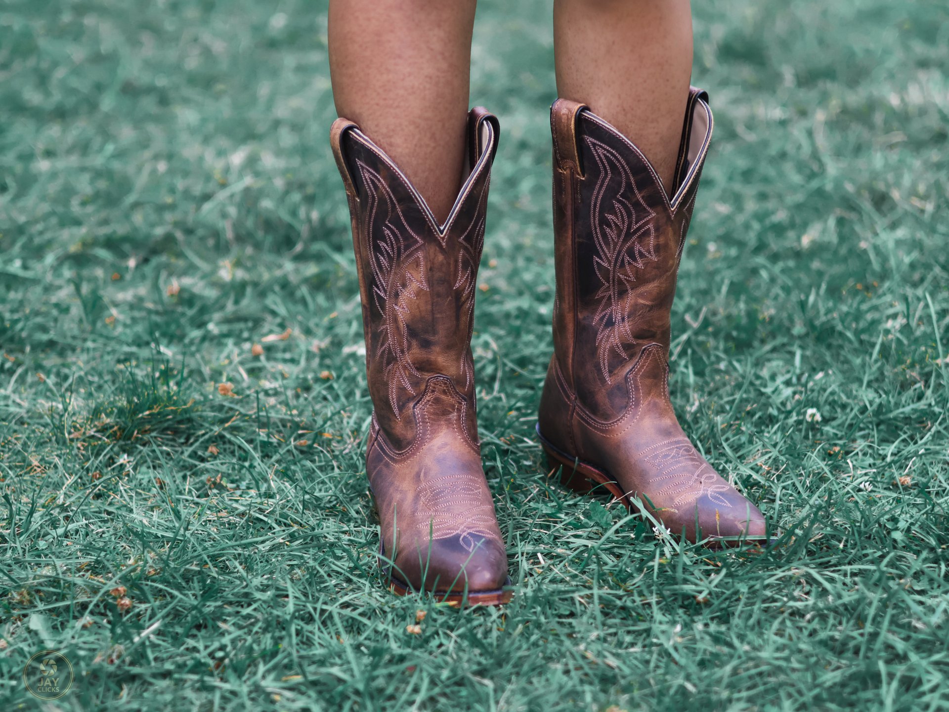 Jay Clicks Photography - Captured Essence